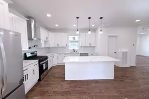 28 S McKinley Ave S, Iselin, NJ 08830 - Photo 5