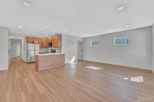 256 Main St, Woodbridge Township, NJ 07095 - Photo 5