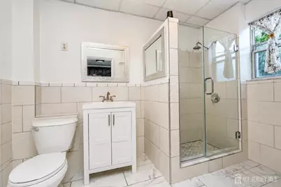 725 17th Street, Union City, NJ 07087 - Photo 5