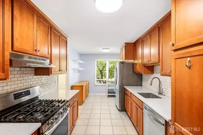 118 Kingsland Circle, South Brunswick Township, NJ 08852 - Photo 9