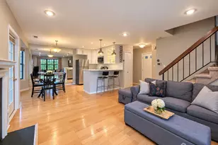342 Crosspointe Dr, East Brunswick Township, NJ 08816 - Photo 5