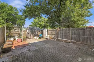 116 Redbud Rd, Piscataway Township, NJ 08854 - Photo 21