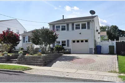 9 Florence Drive, Sayreville, NJ 08859 - Photo 3