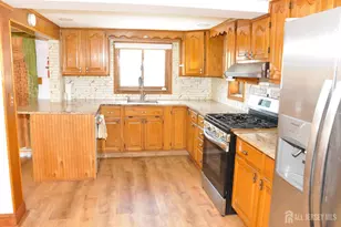 9 Florence Dr, Sayreville, NJ 08859 - Photo 5