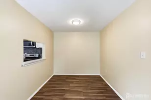 102 Morgan Pl, East Brunswick Township, NJ 08816 - Photo 9