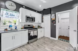 865 Birch St, Perth Amboy, NJ 08861 - Photo 21