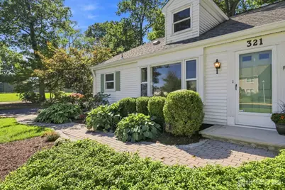 321-A SE Sharon Way SE, Monroe Township, NJ 08831 - Photo 5