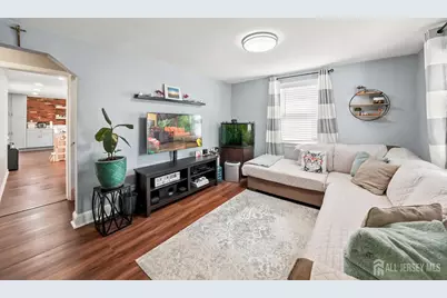 212 Stephenson Avenue, Middlesex, NJ 08846 - Photo 5