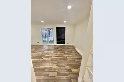 9 Lawry Court, East Brunswick Township, NJ 08816 - Photo 5
