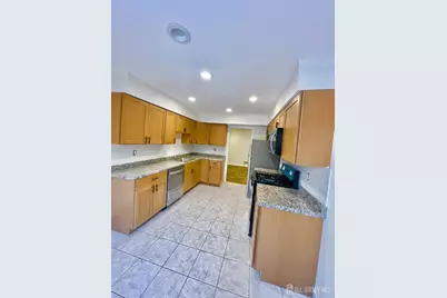 9 Lawry Court, East Brunswick Township, NJ 08816 - Photo 3