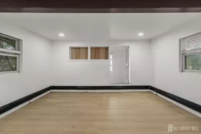 309 S 2nd Avenue S, Highland Park, NJ 08904 - Photo 53