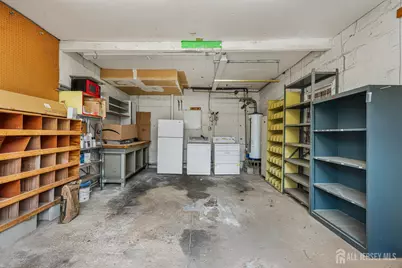 309 S 2nd Avenue S, Highland Park, NJ 08904 - Photo 37