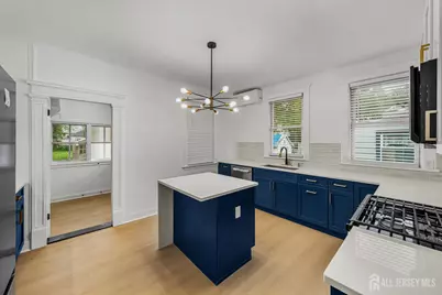 309 S 2nd Avenue S, Highland Park, NJ 08904 - Photo 9