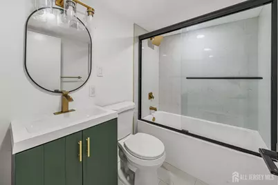 309 S 2nd Avenue S, Highland Park, NJ 08904 - Photo 51