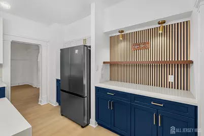309 S 2nd Avenue S, Highland Park, NJ 08904 - Photo 3