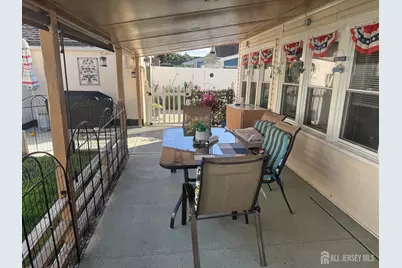 692 Hanson Avenue, Perth Amboy, NJ 08861 - Photo 23