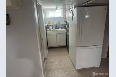 692 Hanson Avenue, Perth Amboy, NJ 08861 - Photo 17