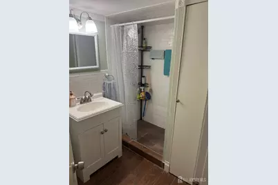 692 Hanson Avenue, Perth Amboy, NJ 08861 - Photo 21