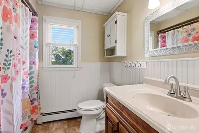 33 Willow Avenue, Iselin, NJ 08830 - Photo 13