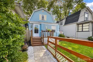 17 Douglas St, Fords, NJ 08863 - Photo 1