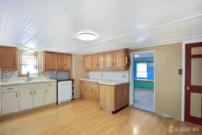 17 Douglas Street, Fords, NJ 08863 - Photo 11