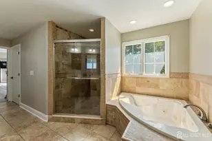 19 Bradford Rd, Edison, NJ 08820 - Photo 25