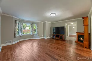19 Bradford Rd, Edison, NJ 08820 - Photo 7