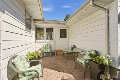 140 Lexington Avenue, Edison, NJ 08817 - Photo 35