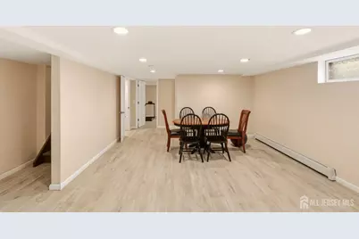 140 Lexington Avenue, Edison, NJ 08817 - Photo 27