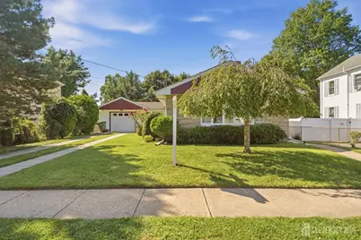 140 Lexington Avenue, Edison, NJ 08817 - Photo 3
