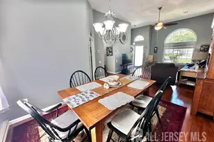 589 Madison Dr, Monroe Township, NJ 08831 - Photo 11