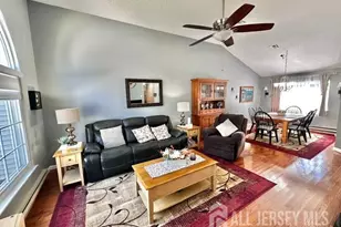 589 Madison Dr, Monroe Township, NJ 08831 - Photo 7