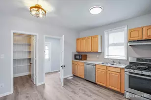 81 Woodbridge Ave, Highland Park, NJ 08904 - Photo 11