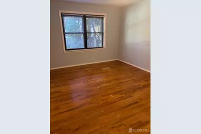 1105 N Oaks Boulevard N, North Brunswick Township, NJ 08902 - Photo 9