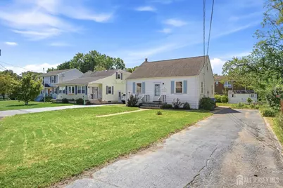 16 Eisenhower Avenue, Spotswood, NJ 08884 - Photo 5