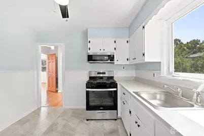 16 Eisenhower Avenue, Spotswood, NJ 08884 - Photo 17