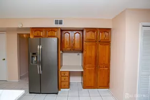 14 Woodmere Rd Rd, North Brunswick Township, NJ 08902 - Photo 37