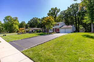 14 Woodmere Rd Rd, North Brunswick Township, NJ 08902 - Photo 9