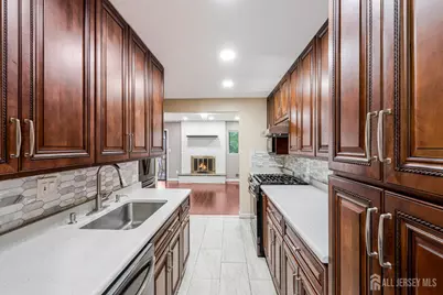 32 Chelsea Way, Bridgewater, NJ 08807 - Photo 7