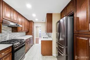 32 Chelsea Way, Bridgewater, NJ 08807 - Photo 9