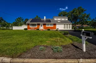 19 Rebecca Pl, Piscataway Township, NJ 08854 - Photo 1
