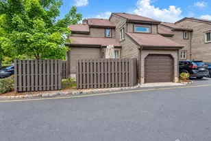 93 Riverbend Dr, North Brunswick Township, NJ 08902 - Photo 51