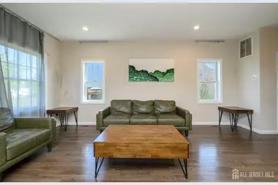 112 Valerie Drive, Manville, NJ 08835 - Photo 5