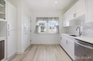 4 Main St, East Brunswick Township, NJ 08816 - Photo 9