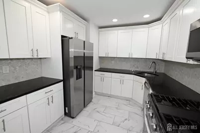 271 College Drive, Edison, NJ 08817 - Photo 3