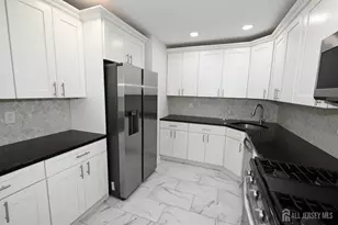 271 College Dr, Edison, NJ 08817 - Photo 3