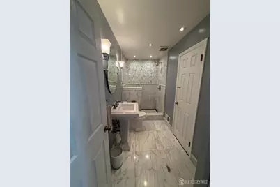 41 Claremont Avenue, Colonia, NJ 07067 - Photo 7