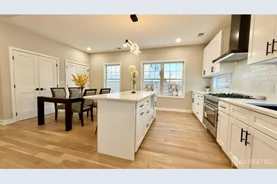 225 Penn Avenue, Edison, NJ 08817 - Photo 5