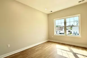 225 Penn Ave, Edison, NJ 08817 - Photo 29