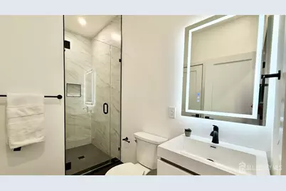225 Penn Avenue, Edison, NJ 08817 - Photo 9